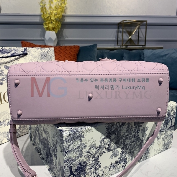  ̵ M05770-A-6