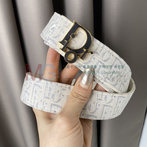   Ʈ DR688216-7 (3.5cm)