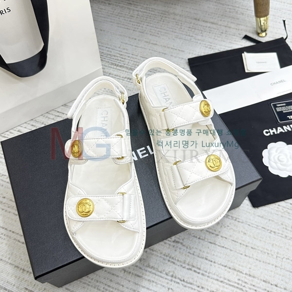 *  C892882-3