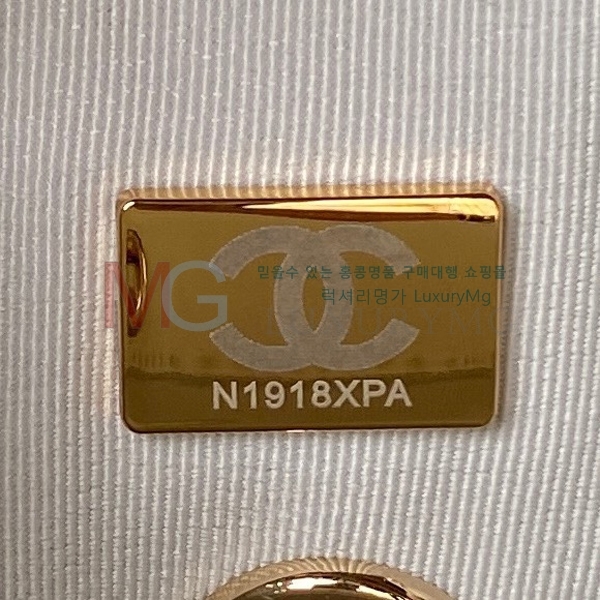 * ÷   AS4059-A-2