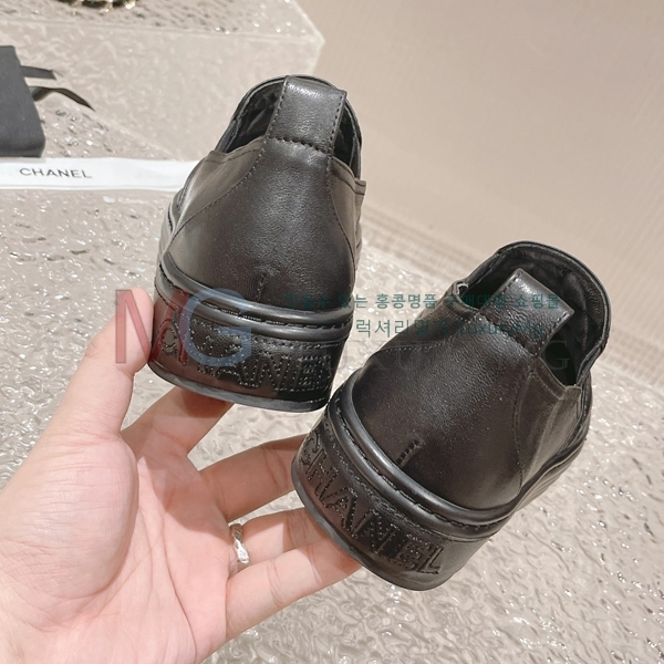* ÷  CH25137-1