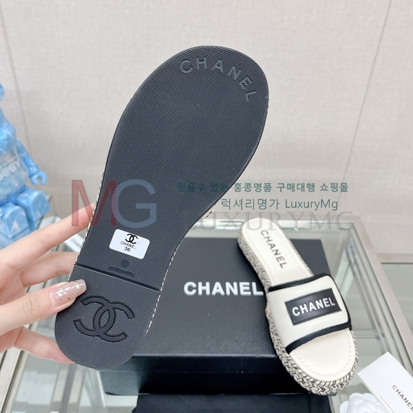 *   CH635172-1