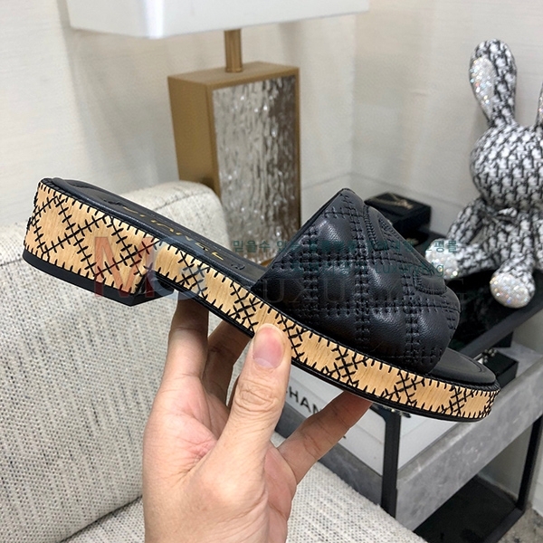 *   KP305111-4