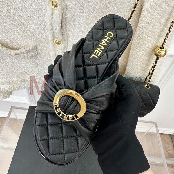 *   CHA55067
