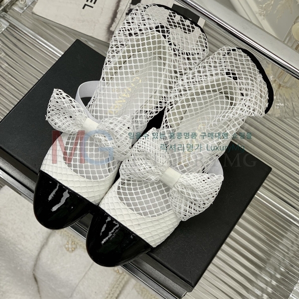 * ̵ CH697121-1