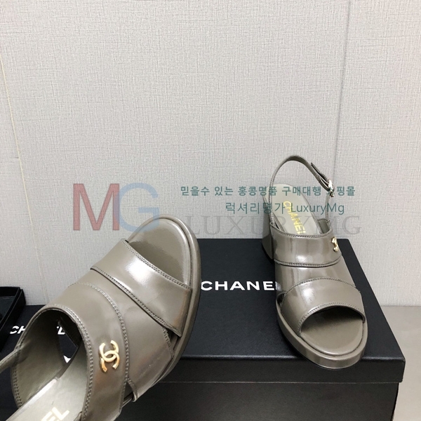 * ̵ CH600616-3