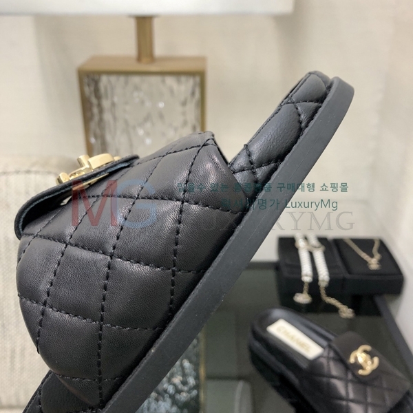 *  CHA990082-2