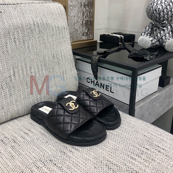 *  CHA990082-2