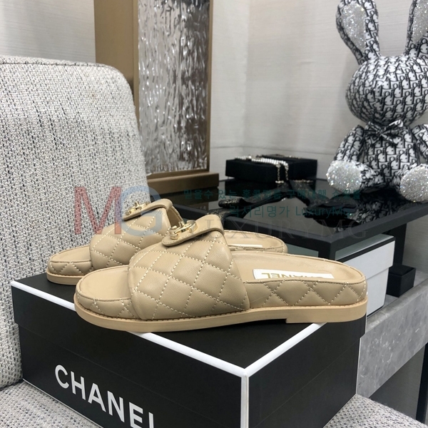 *  CHA990082