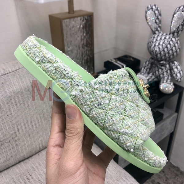 *  CHA990083-2
