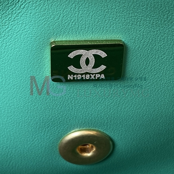 *  ÷ AS4232-A-4