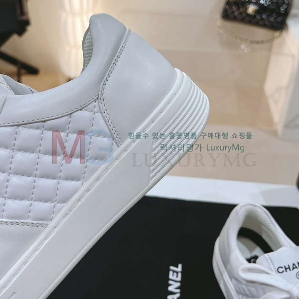 *  Ŀ CH561310-3