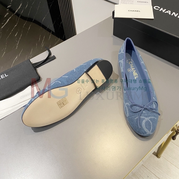 *  ÷ CH367129-4