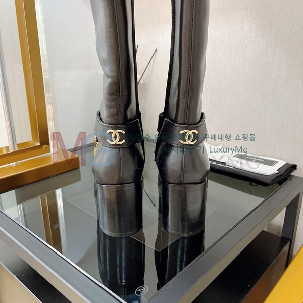 *   MZ660515-3