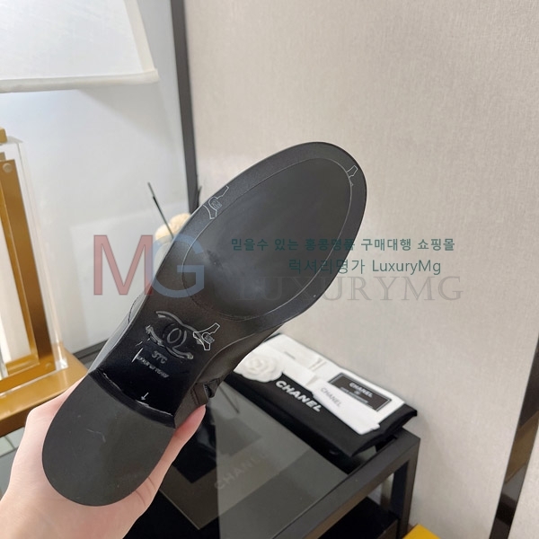 *   MZ660515-3