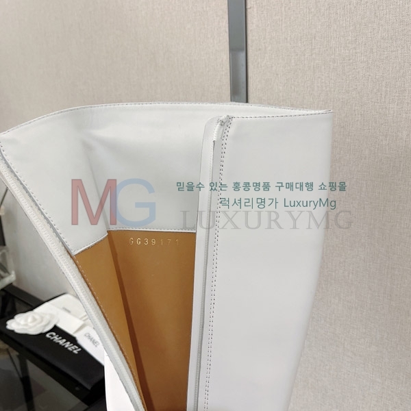 *   MZ660515-1