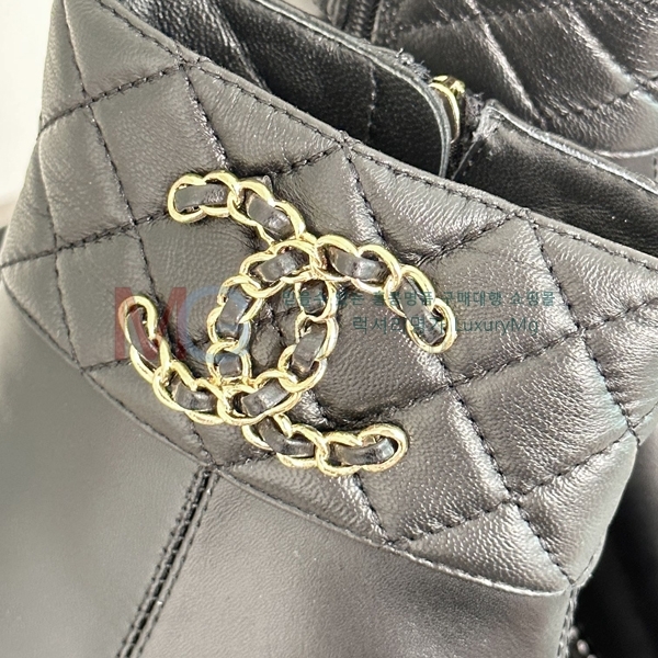 * Ŭ  CC55023