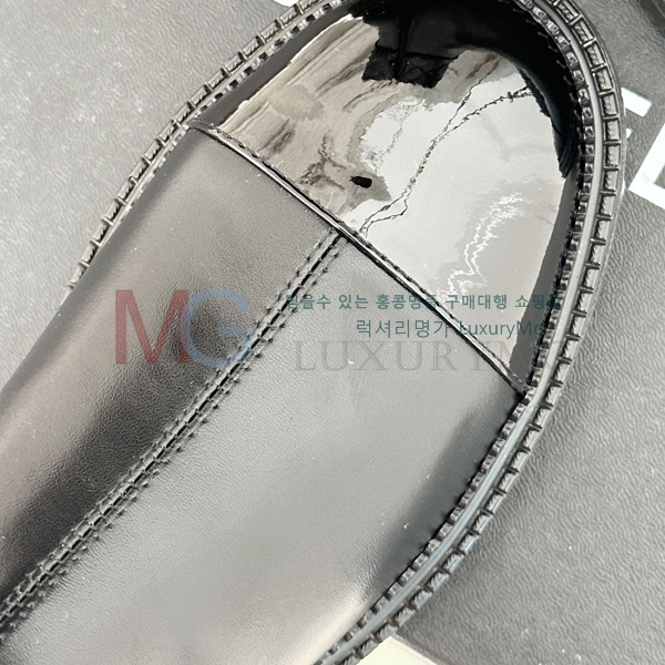 * Ŭ  CC55023