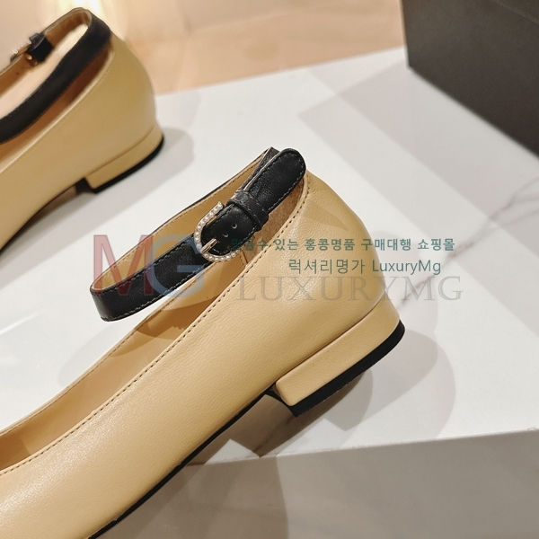 *  ÷ K888671-4