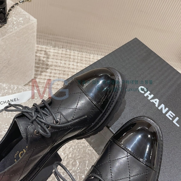 *   CH688227-2