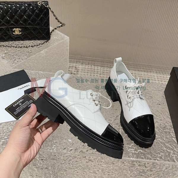*   CH688227-1