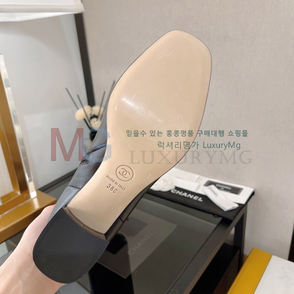 *   MZ3006524-3