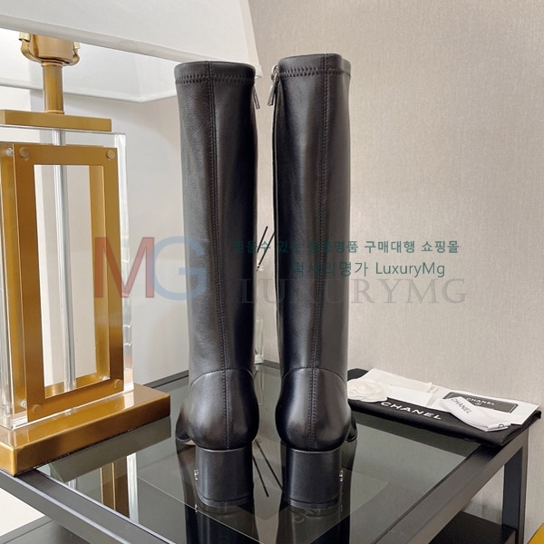 *   MZ3006524-3