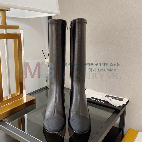 *   MZ3006524-1