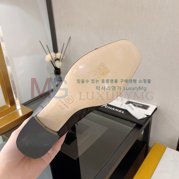 *   MZ3006524-1