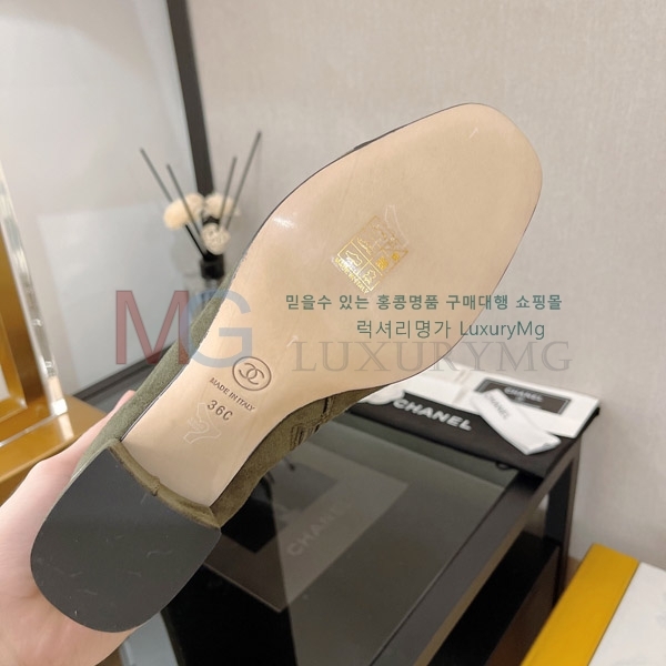*   MZ3006524-2