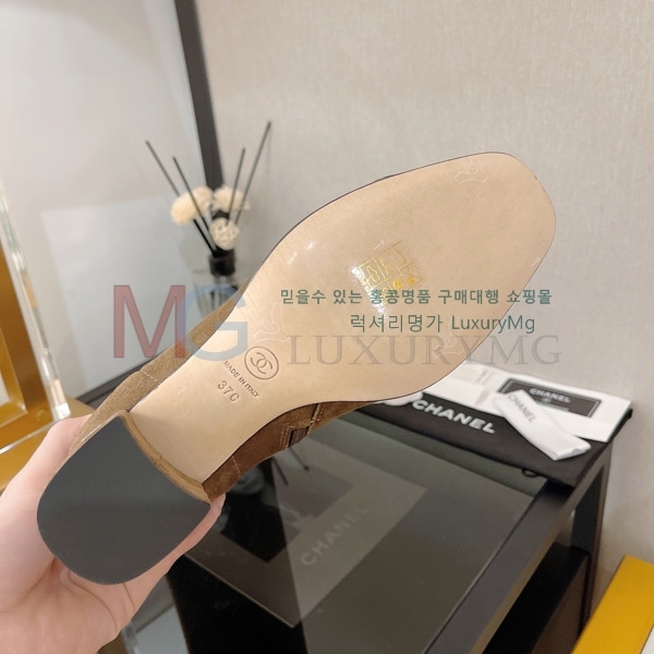 *   MZ3006523-1