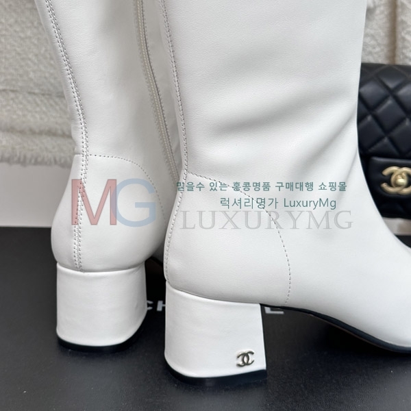 *   MZ300658-2