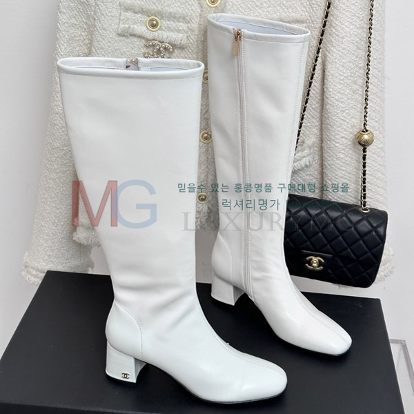 *   MZ300658-2