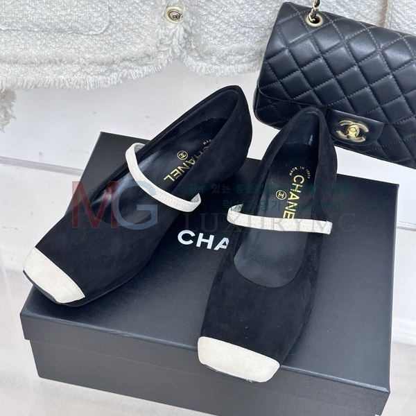 *  ÷ CH681162-1