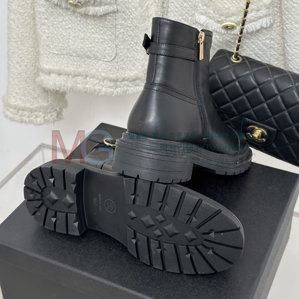 * Ŭ  35CC2217-1