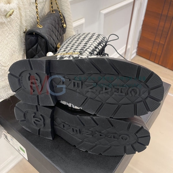 * Ŭ  CH57720-2