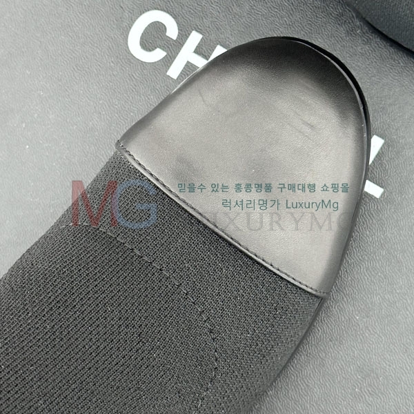 *  XI35111-2