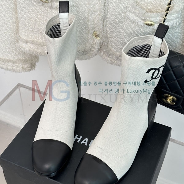 *  XI35111-3