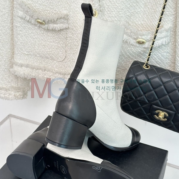 *  XI35111-3