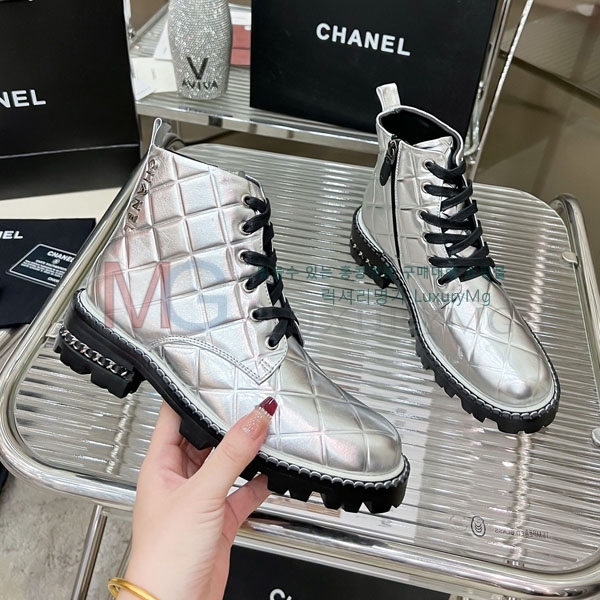 *  XI35116-4