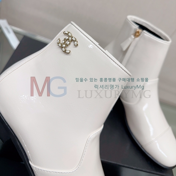 * Ŭ  TA559905-1
