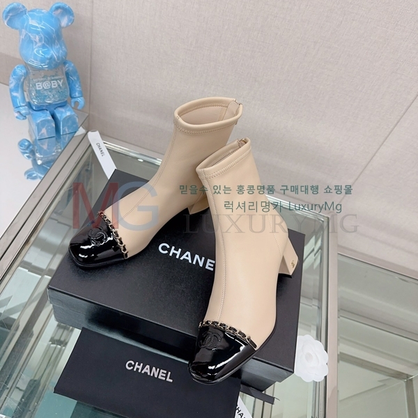 * Ŭ  TA559904