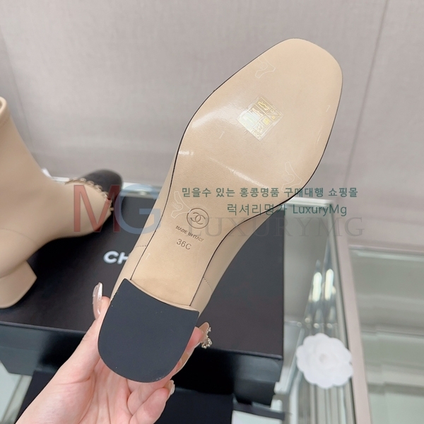 * Ŭ  TA559904