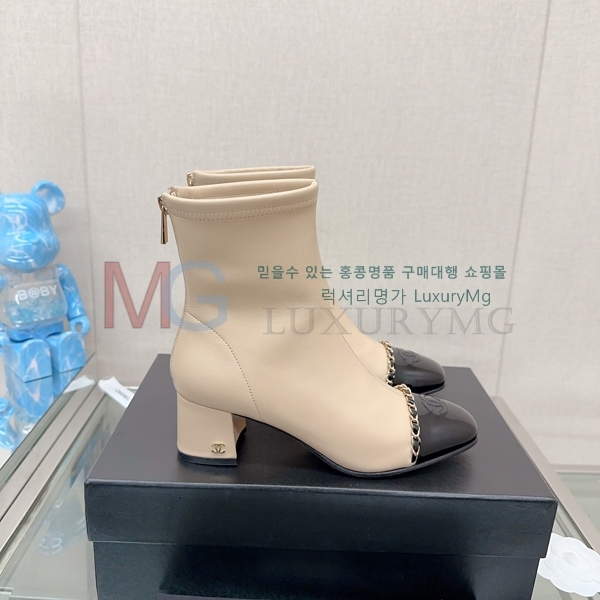* Ŭ  TA559904