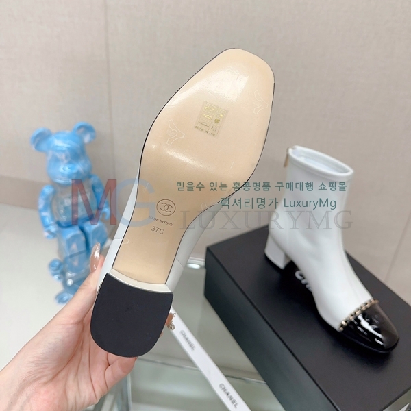 * Ŭ  TA559904-2