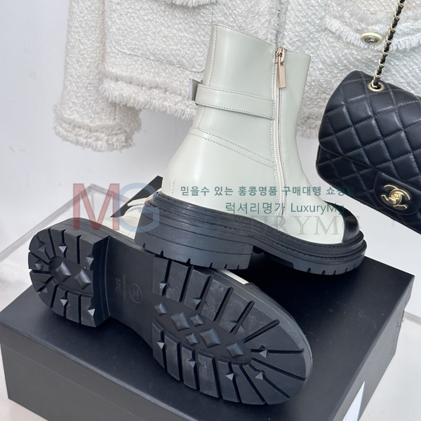 * Ŭ  TA55679-1