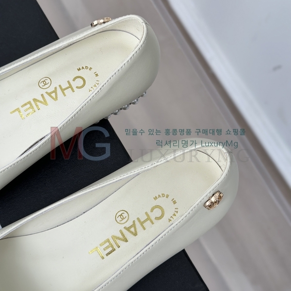 * ÷ CH33058-6