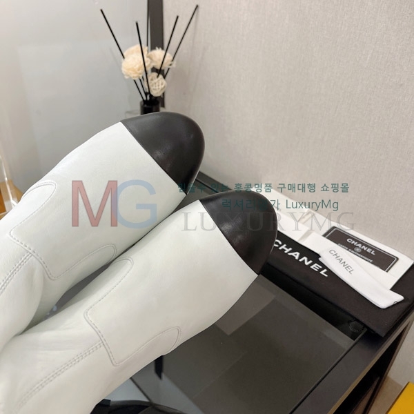 *  AB806641-3