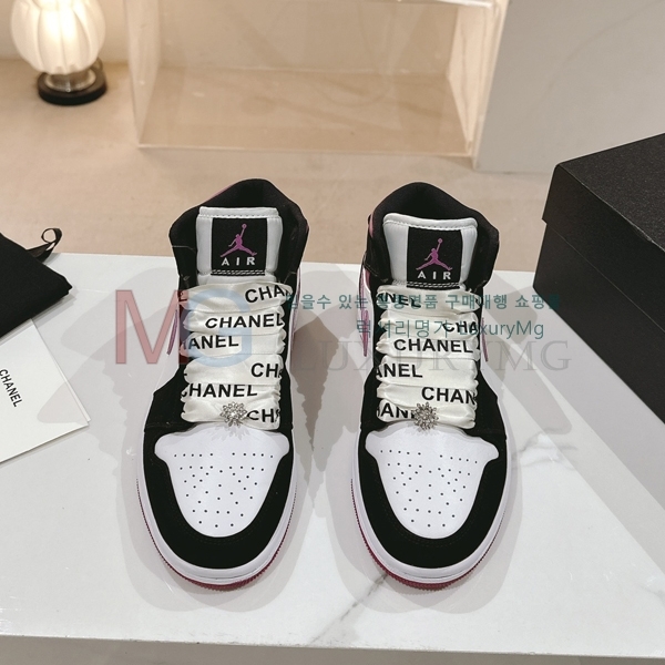 * # NIKE  ž CN968411
