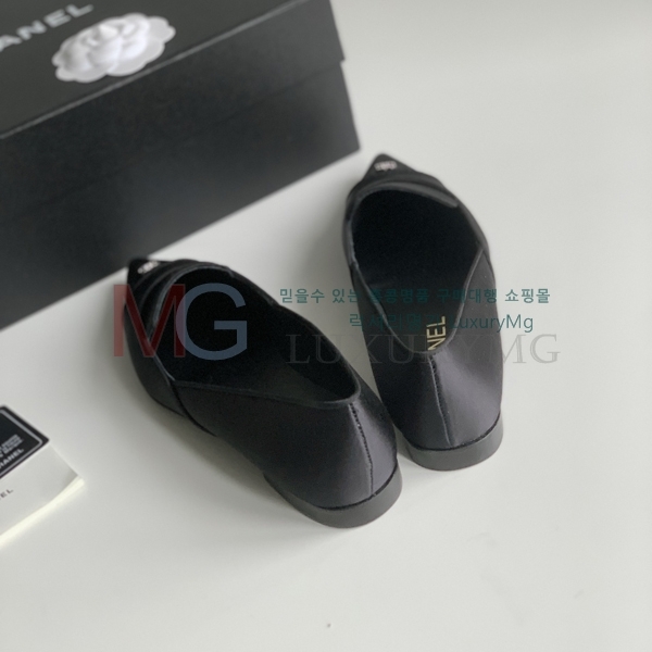 * ÷ CC066920-1